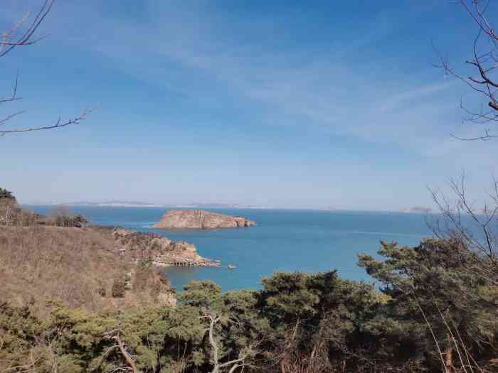 石槽海滨浴场-"[糖果]附近渔人码头转了有点失望,经商户.