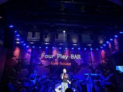 -FOUR PLAY BAR