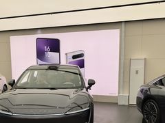 -华为智能生活馆(上海金桥国际商业广场)