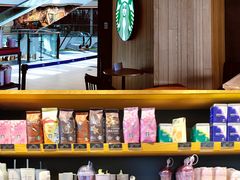 零售区-星巴克(杭州嘉里中心4F店)