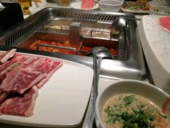 -海底捞火锅鲜切牛肉主题店(长寿路店)