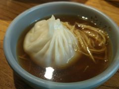 -馋三尺蟹粉小笼(人民广场店)