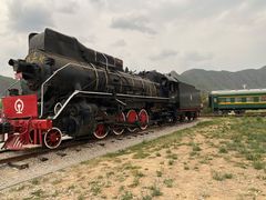 -百里峡七彩艺术小镇