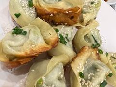 生煎馄饨-小实惠嘉(威海路店)