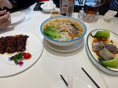 -云庭汇·粤菜海鲜(东盟盛天地店)