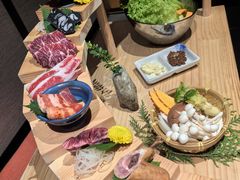 -山川小町·极番烧肉(新地假日广场店)