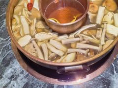 -慢丽江·云南野生菌土鸡锅(西山店)