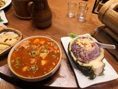 -老滇山寨•云南特色菜•地方菜•民族风情歌舞表演(金碧店)