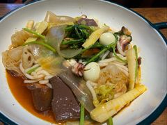-万记麻辣烫国展总店