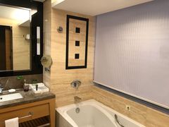 -海创大连科技交流中心(海事大学地铁站店)