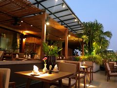 -Cau Go Vietnamese Cuisine