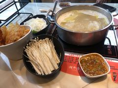 -潮牛海记•潮汕牛肉火锅•醉鸡煲•粿条汤(通北路店)