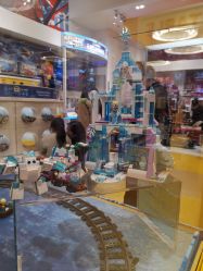 -乐高品牌旗舰店(人民广场店)
