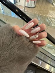 -尤米一站式美甲美睫