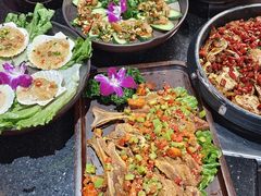 -依呀呀ktv烧烤小串(中山西路店)
