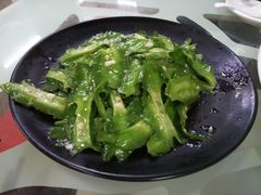 -小辣妹川味海鲜加工店(第一市场椰风巷店)