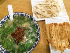 -八百里牛肉汤(盖饭·锅贴·万象城店)