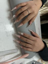 -尤米一站式美甲美睫