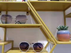 -肆兮眼镜·蔡司·徕卡战略合作店(大坪店)