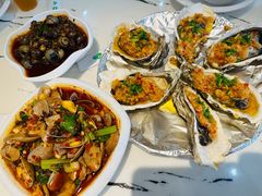 -凤凰路何眼镜香辣蟹(花果园店)