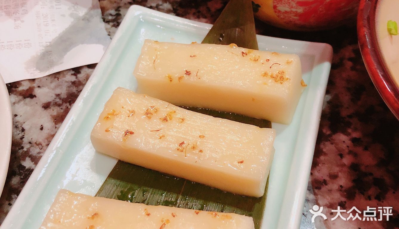 周末来很多人排队～装修很有特色