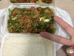 -湖南人家湘菜馆(镇江路店)