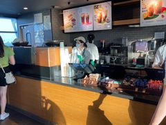-星巴克(浦东机场T1国际27号口店)