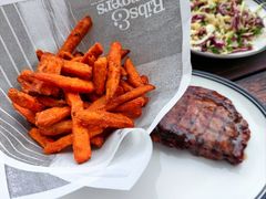 -Ribs & Burgers The Rocks