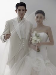 -至臻微拉婚纱摄影