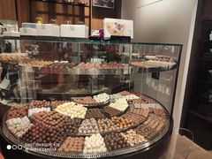 -Laderach 莱德拉(上海环贸iapm店)