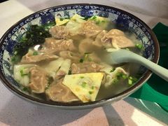 -老新隆牛肉锅贴(新街口店)