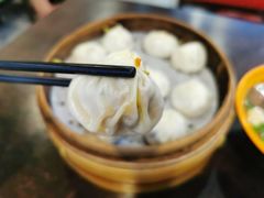 蟹黄小笼-大龙汤包