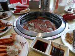 -鑫海汇海鲜烤肉火锅自助(七彩城店)