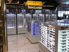 -中免(澳门机场免税店)