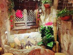 -老牌坊云南鱼豆花火锅(嵩山店)