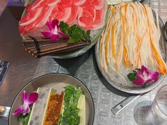 -朱光玉火锅馆(龙阳广场店)