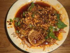 -拈签一笑黄牛肉辣卤串串
