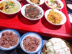 -蓝田九大碗民俗食府(蓝田店)