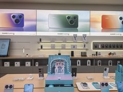 -华为授权体验店(中山公园来福士)
