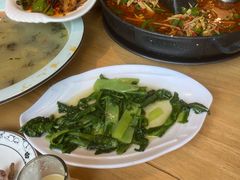 -兔行天下-鸿鹤鲜锅兔(中海国际店)