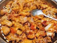 五指毛铜盘焗泉水鸡-围龙屋客家食府(福田店)