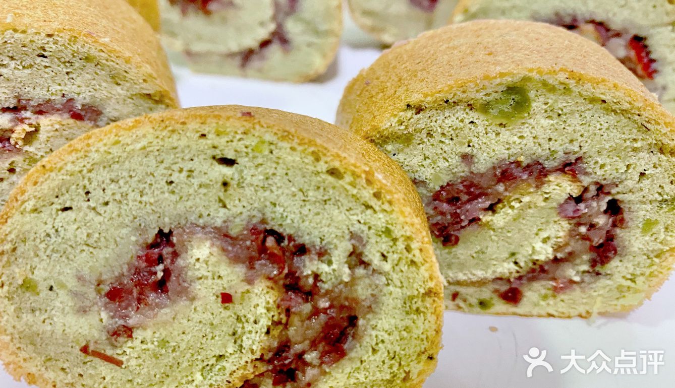 自制抹茶红豆蛋糕卷