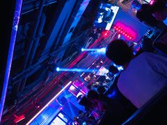 -UP嘻哈酒吧(粉巢店)