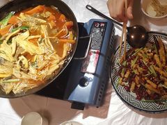 -霄汉牛三鲜湖北砂锅菜(万松园2店)