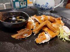 百合桂花豉油鸡-六个大厨·秘制粤菜(广州塔店)