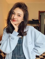 -AYO SALON