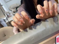 -UGIRL有个美甲