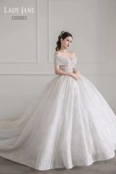 -Lady  Jane高端婚纱礼服馆