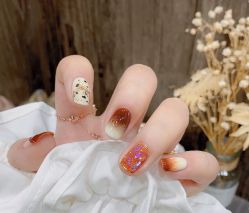 -兔猫ToMoreNails美甲美睫