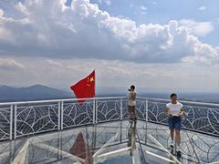 -玻璃桥景区石牛寨